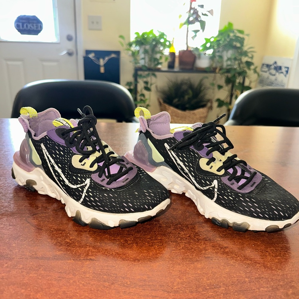 Women’s Nike React Vision